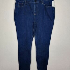 NEW‎ NEW NEW!! NYDJ dark Washed Skinny Jeans Size 14. #545